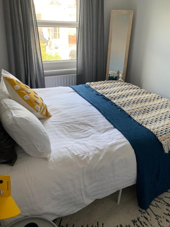 The Hideaway, Calm, Cozy, Dog Friendly Retreat Lägenhet Cheltenham Exteriör bild