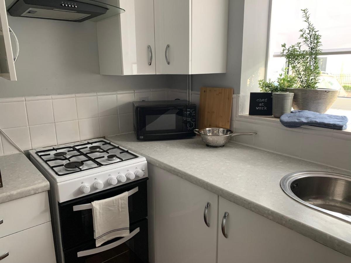 The Hideaway, Calm, Cozy, Dog Friendly Retreat Lägenhet Cheltenham Exteriör bild