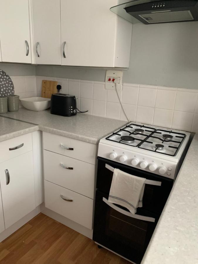 The Hideaway, Calm, Cozy, Dog Friendly Retreat Lägenhet Cheltenham Exteriör bild